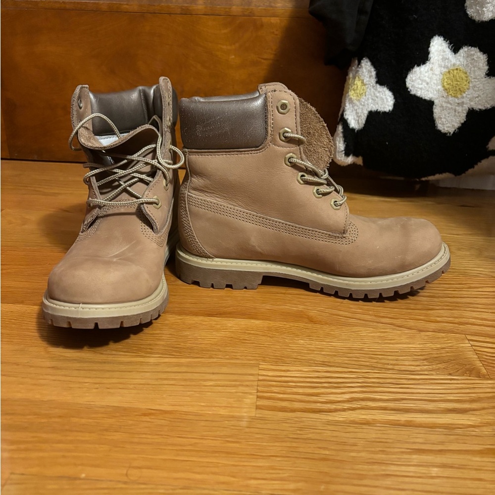 Timberland Women's Lace Up Boots - Brown